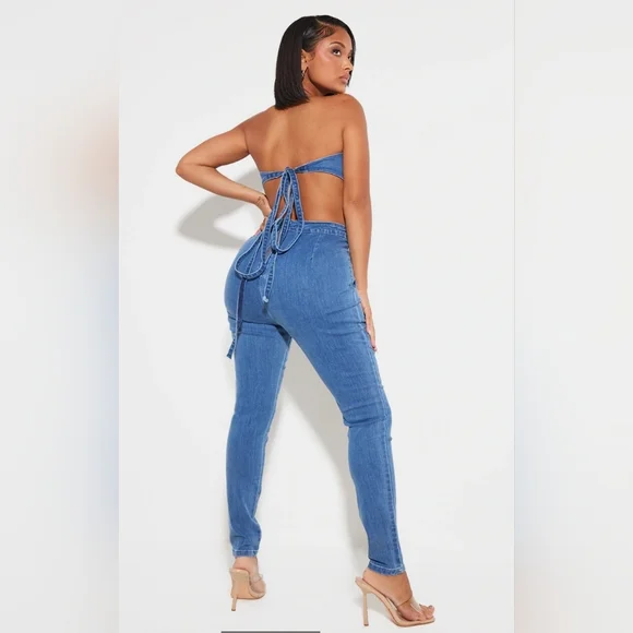 Pretty Little Thing Strapless Denim Jumpsuit - Picture 2 of 4